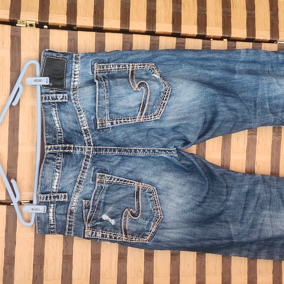Silver Jeans Other - Silver 36/32 Jeans destroyed look